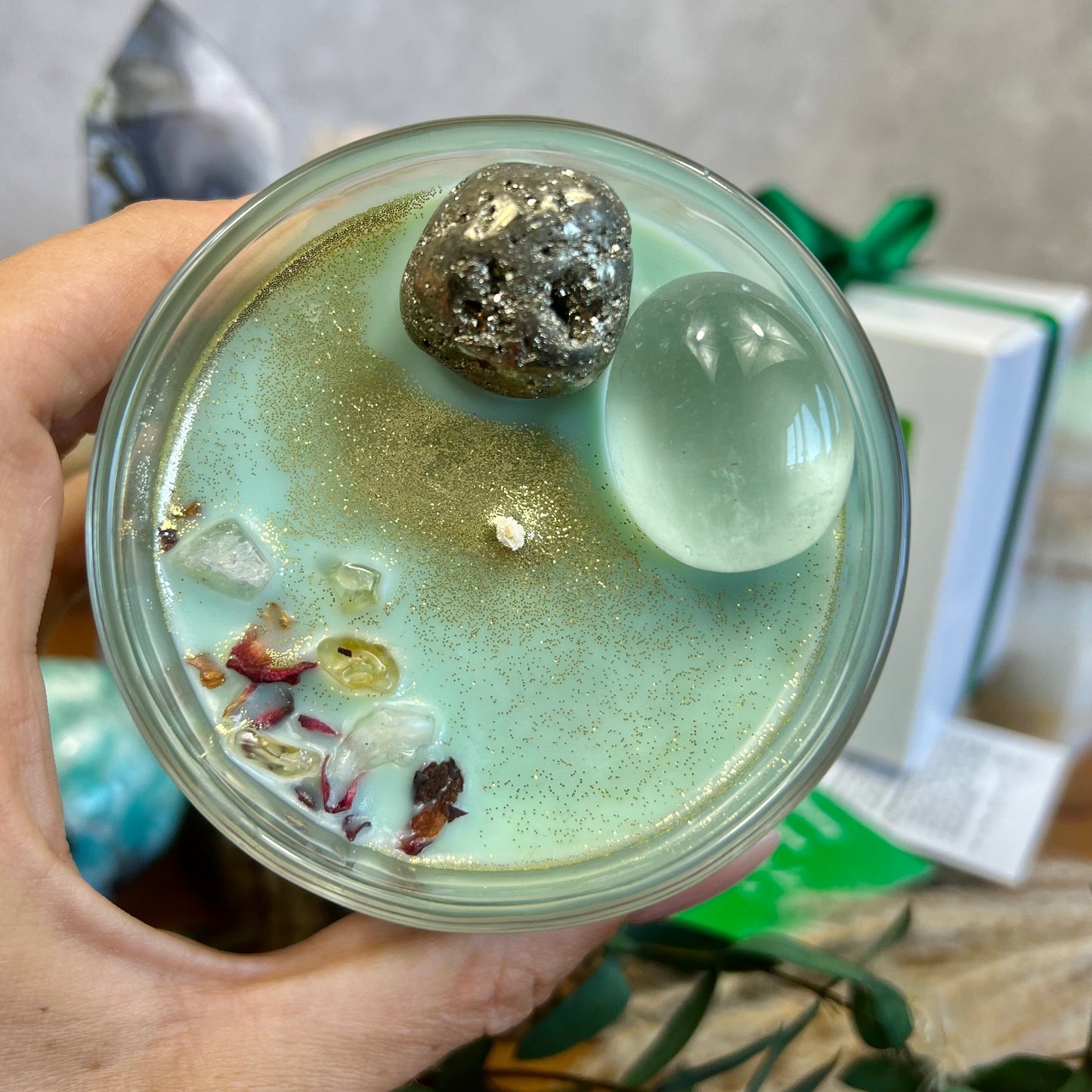 Manifesting Dreams Crystal Candle with Pyrite and Clear Quartz (Lemongrass + Lime Peel)